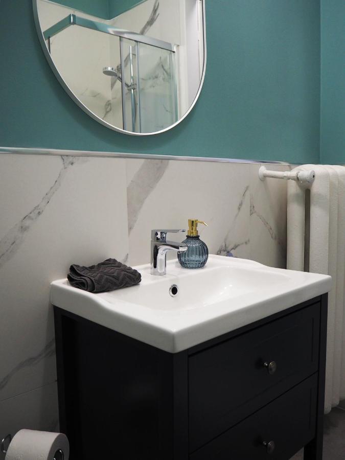 Wawelove Kossak Apt 1 Min To Royal Wawel Castle! Free Parking Lägenhet Krasków Exteriör bild